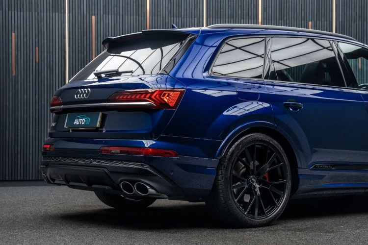 Vehicle Image 21