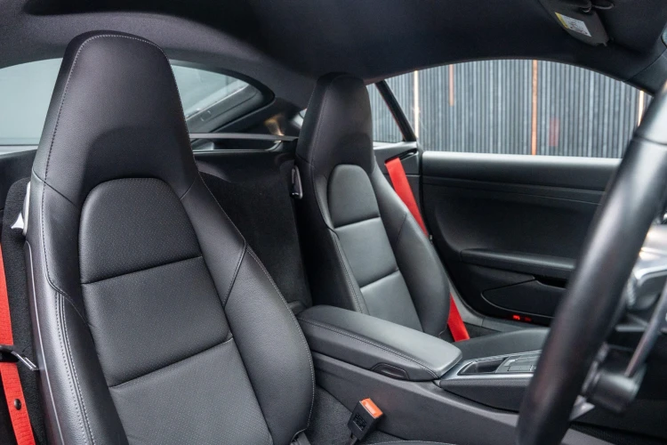 Vehicle Image 35