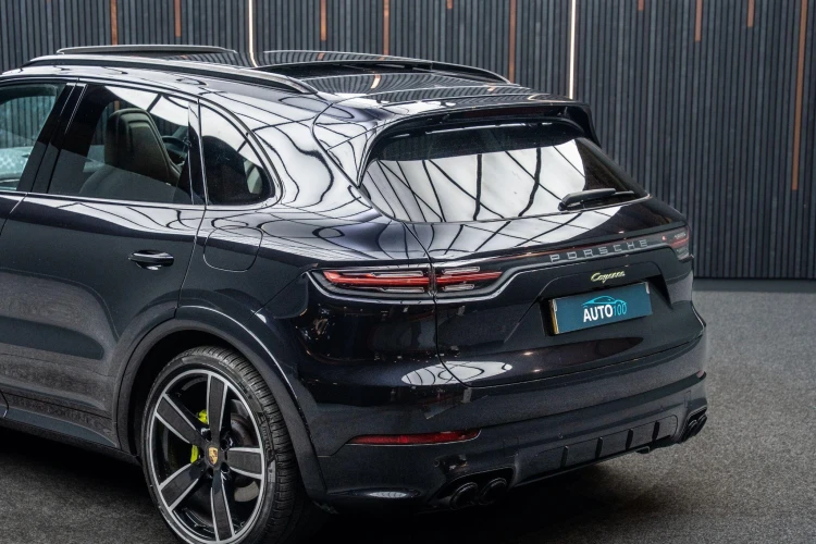 Vehicle Image 19