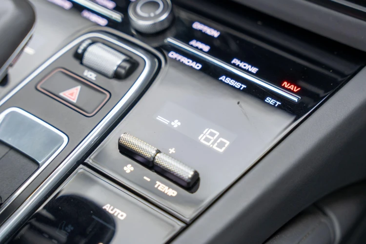 Vehicle Image 20