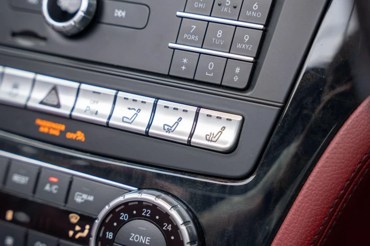 Vehicle Image 22