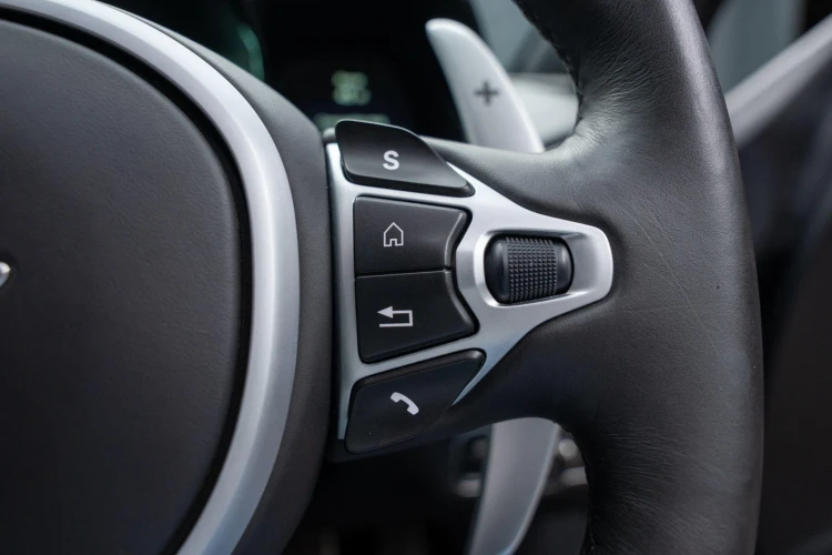 Vehicle Image 20