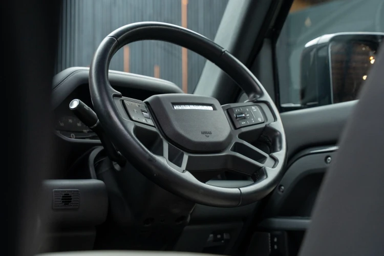 Vehicle Image 40