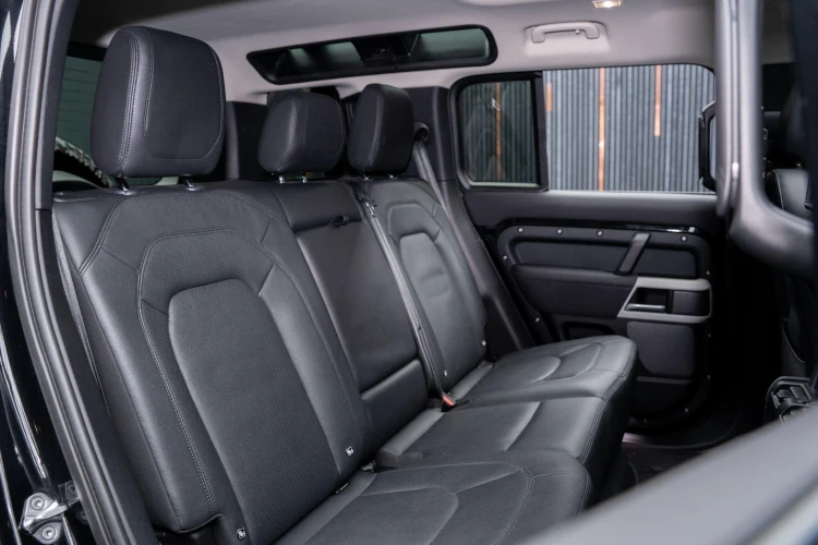 Vehicle Image 14
