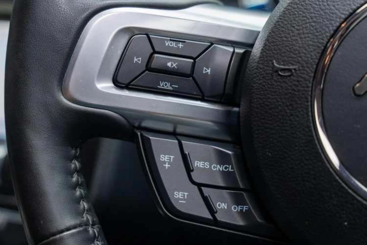 Vehicle Image 22