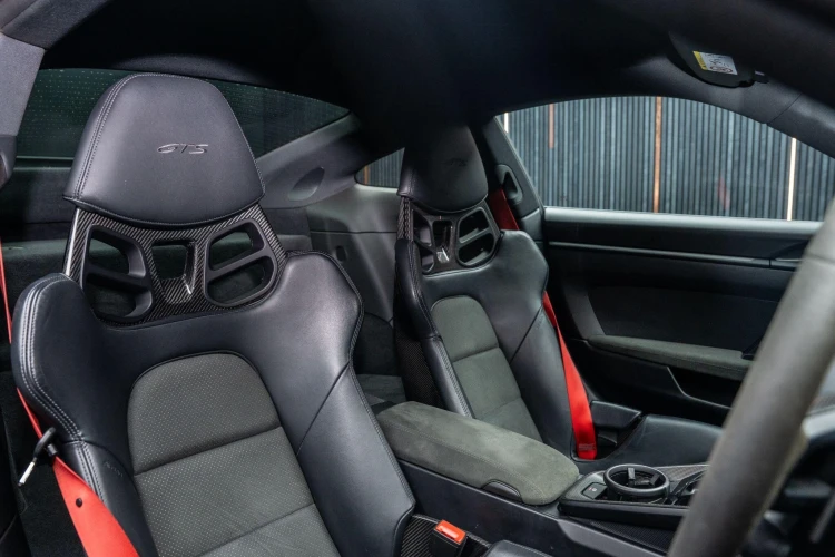Vehicle Image 12