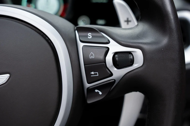 Vehicle Image 30
