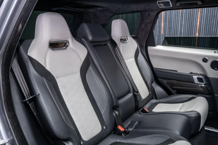 Vehicle Image 14
