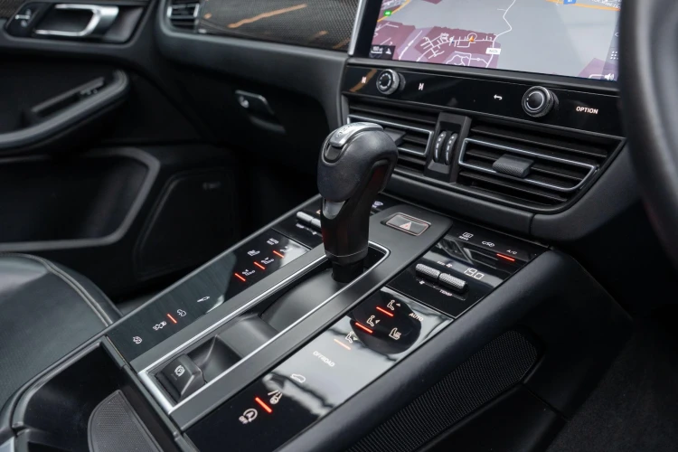 Vehicle Image 30