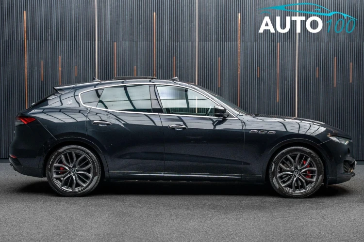 Vehicle Image 9