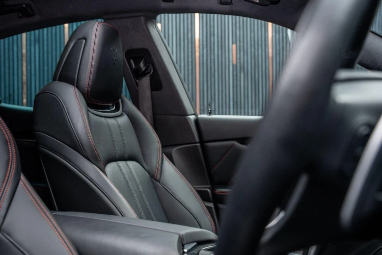 Vehicle Image 36