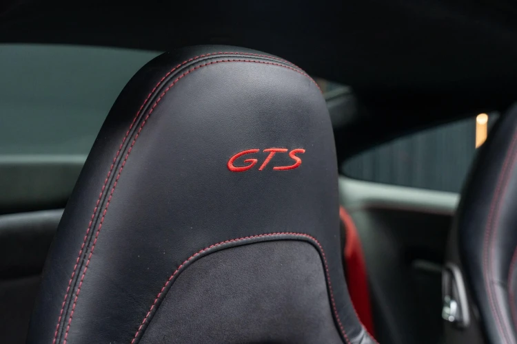 Vehicle Image 40