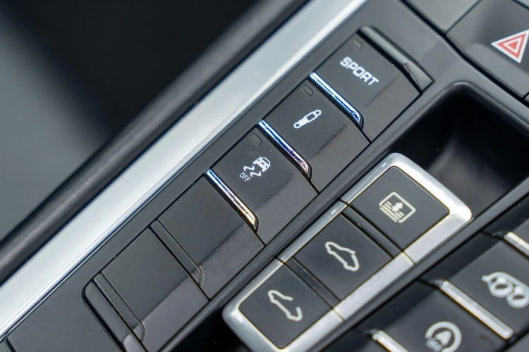 Vehicle Image 20