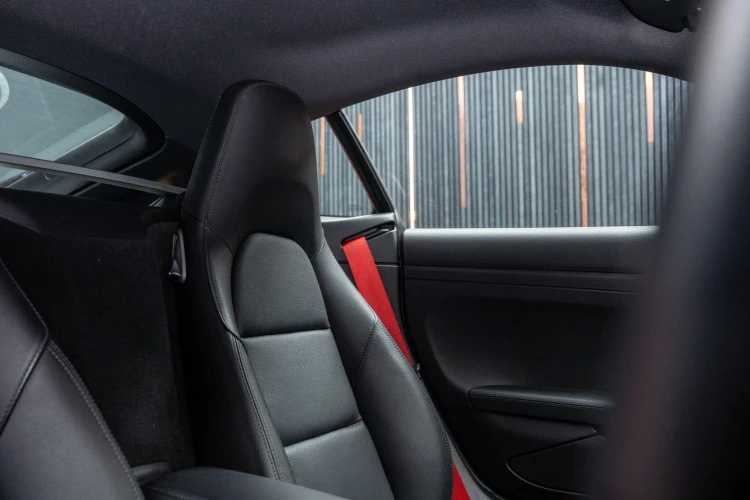 Vehicle Image 33