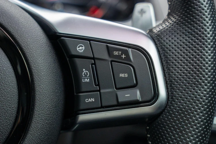 Vehicle Image 36