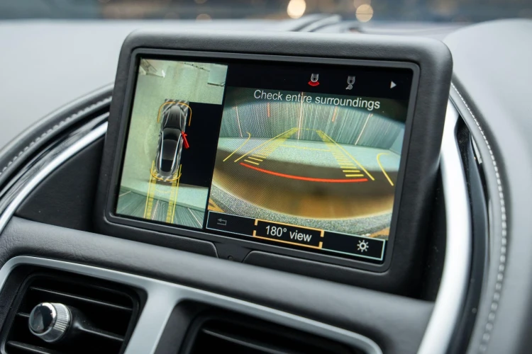 Vehicle Image 8