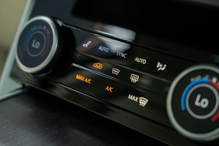 Vehicle Image 36