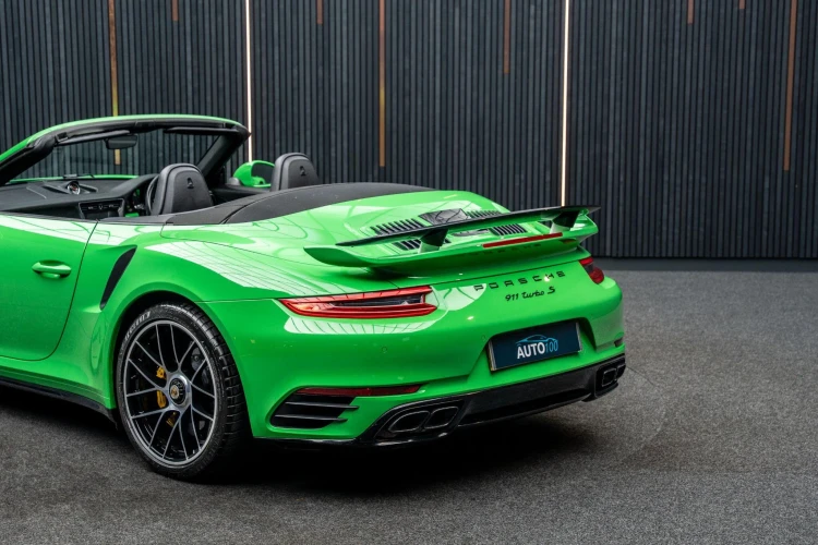 Vehicle Image 21