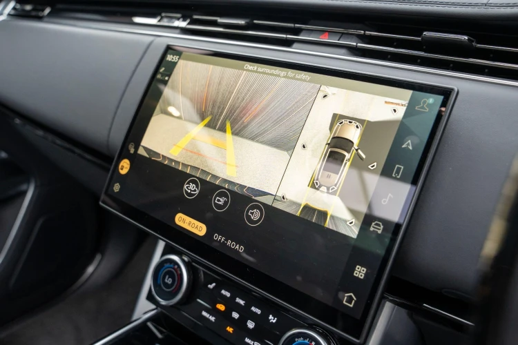 Vehicle Image 8