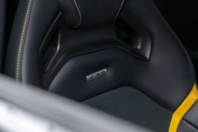 Vehicle Image 38