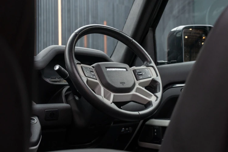 Vehicle Image 36