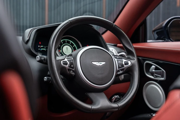 Vehicle Image 36