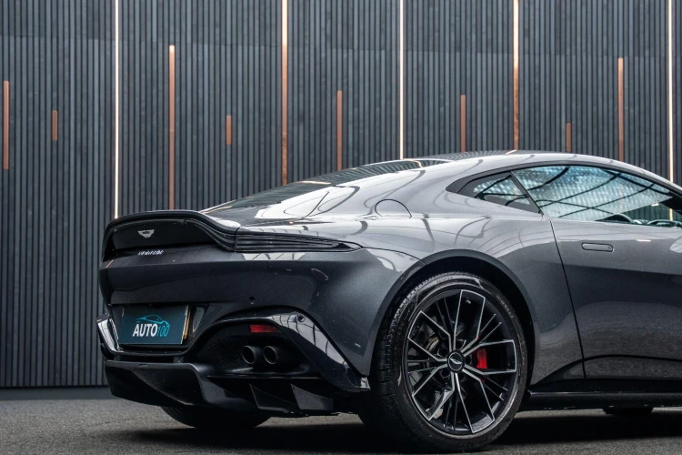 Vehicle Image 23