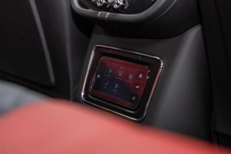 Vehicle Image 20