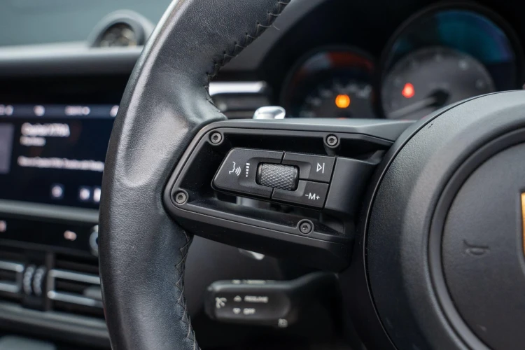 Vehicle Image 18