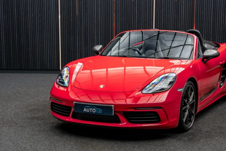 Vehicle Image 13