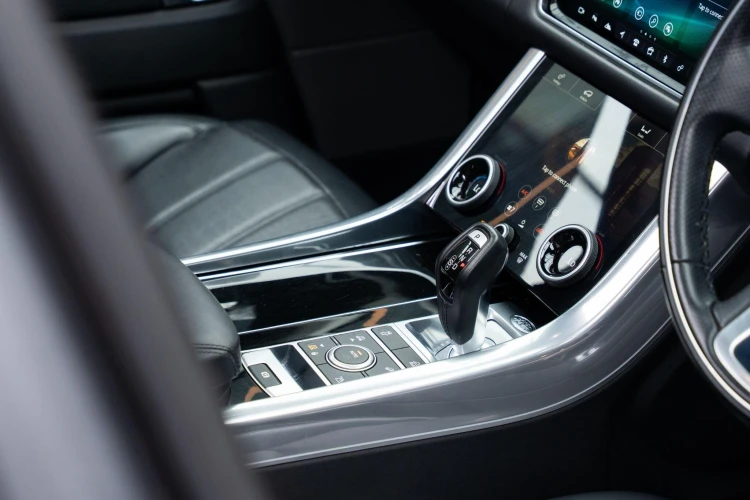 Vehicle Image 37