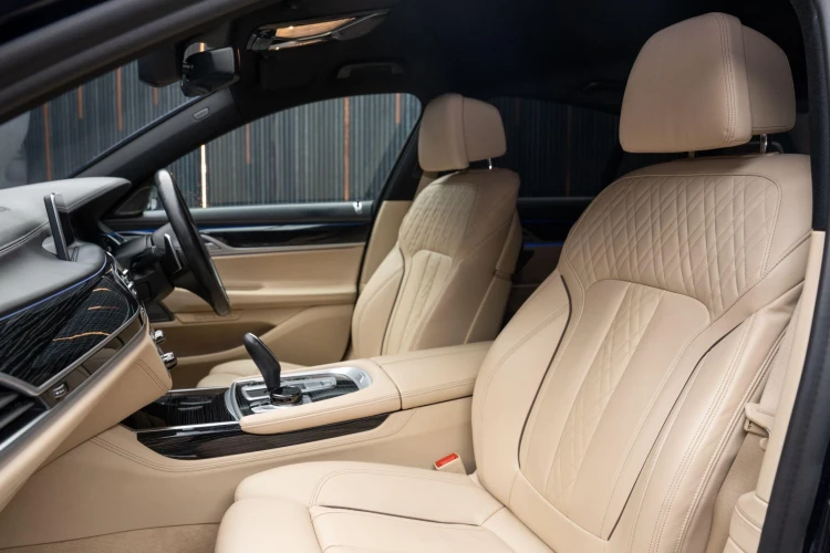 Vehicle Image 40