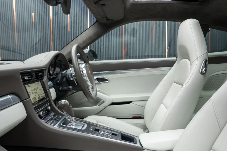 Vehicle Image 37