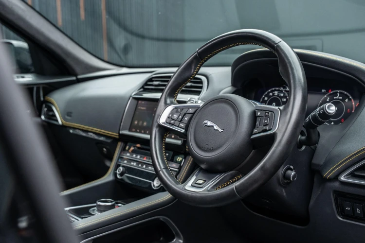 Vehicle Image 30
