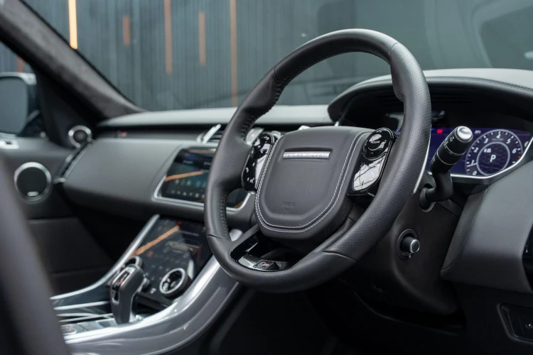 Vehicle Image 35