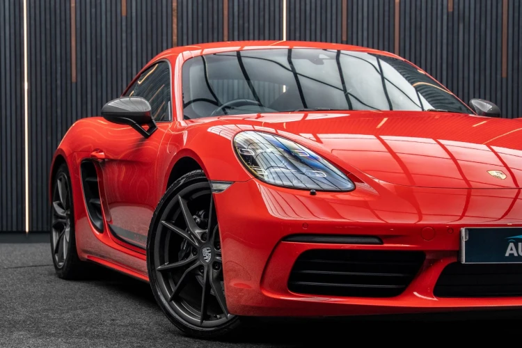 Vehicle Image 7