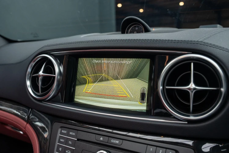 Vehicle Image 8