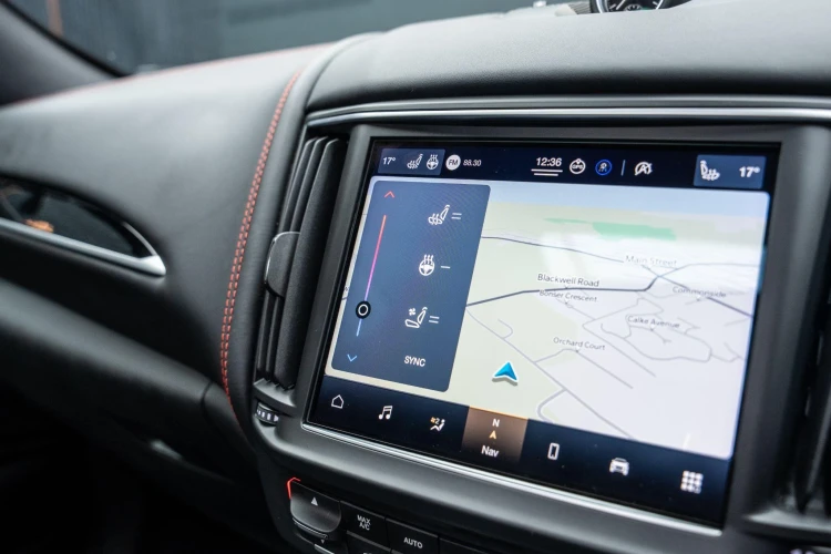 Vehicle Image 8