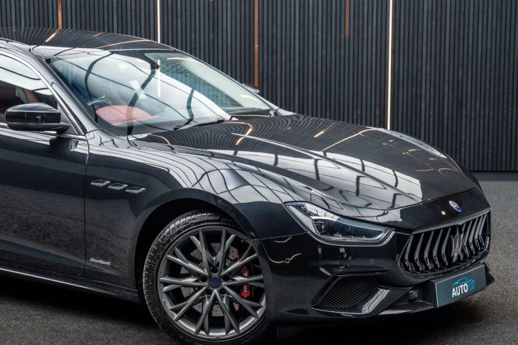 Vehicle Image 9