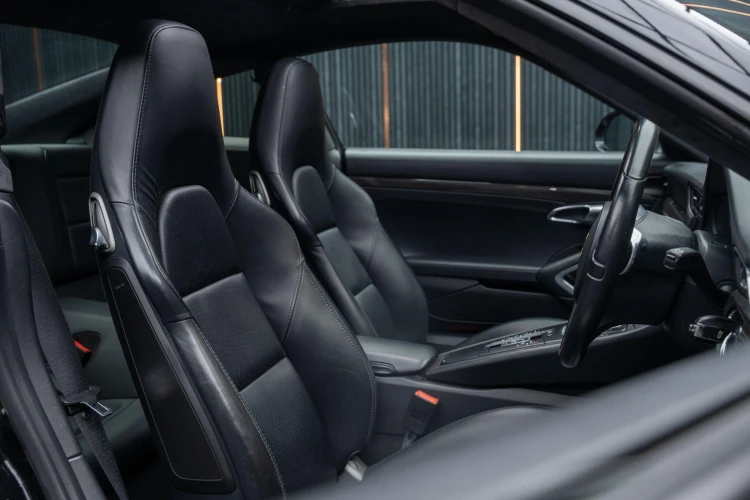 Vehicle Image 37