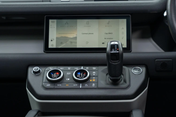Vehicle Image 38
