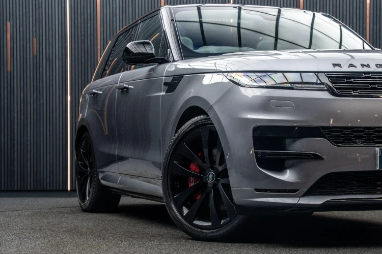 Vehicle Image 7