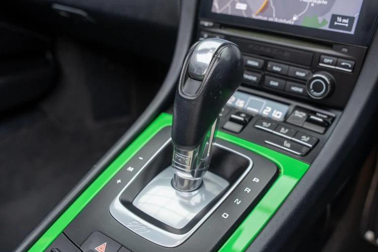 Vehicle Image 16
