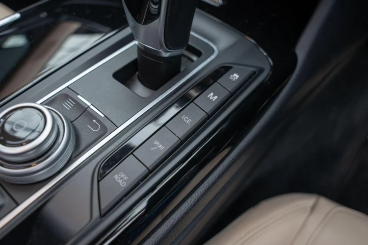 Vehicle Image 36