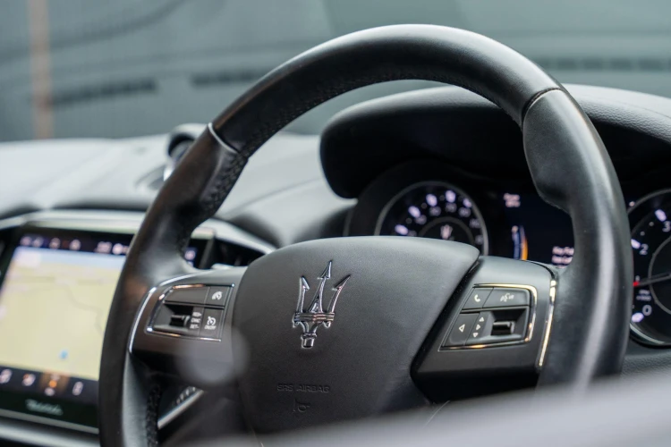 Vehicle Image 38