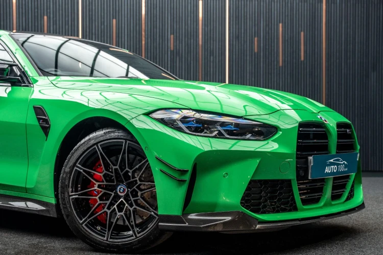 Vehicle Image 9