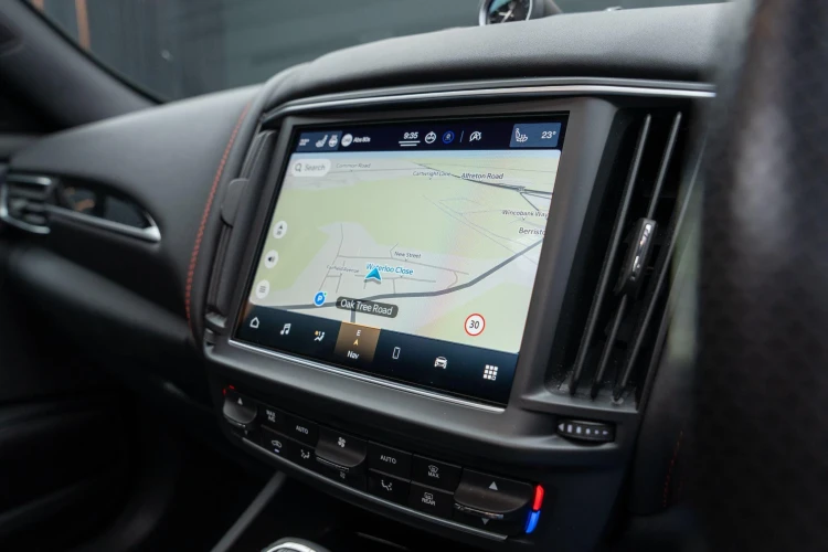 Vehicle Image 8