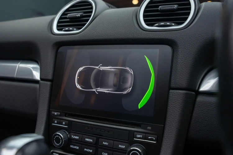 Vehicle Image 8