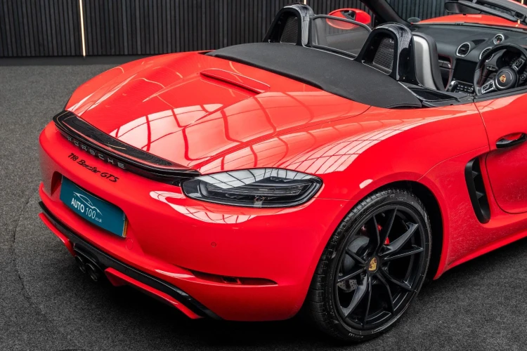 Vehicle Image 24