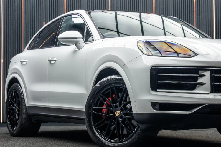 Vehicle Image 7